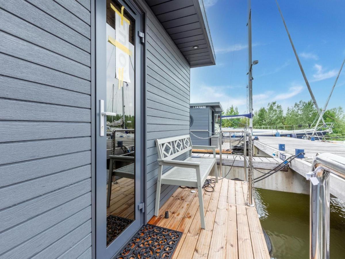 Luxury Houseboat In Volendam Marina Hotel Kültér fotó