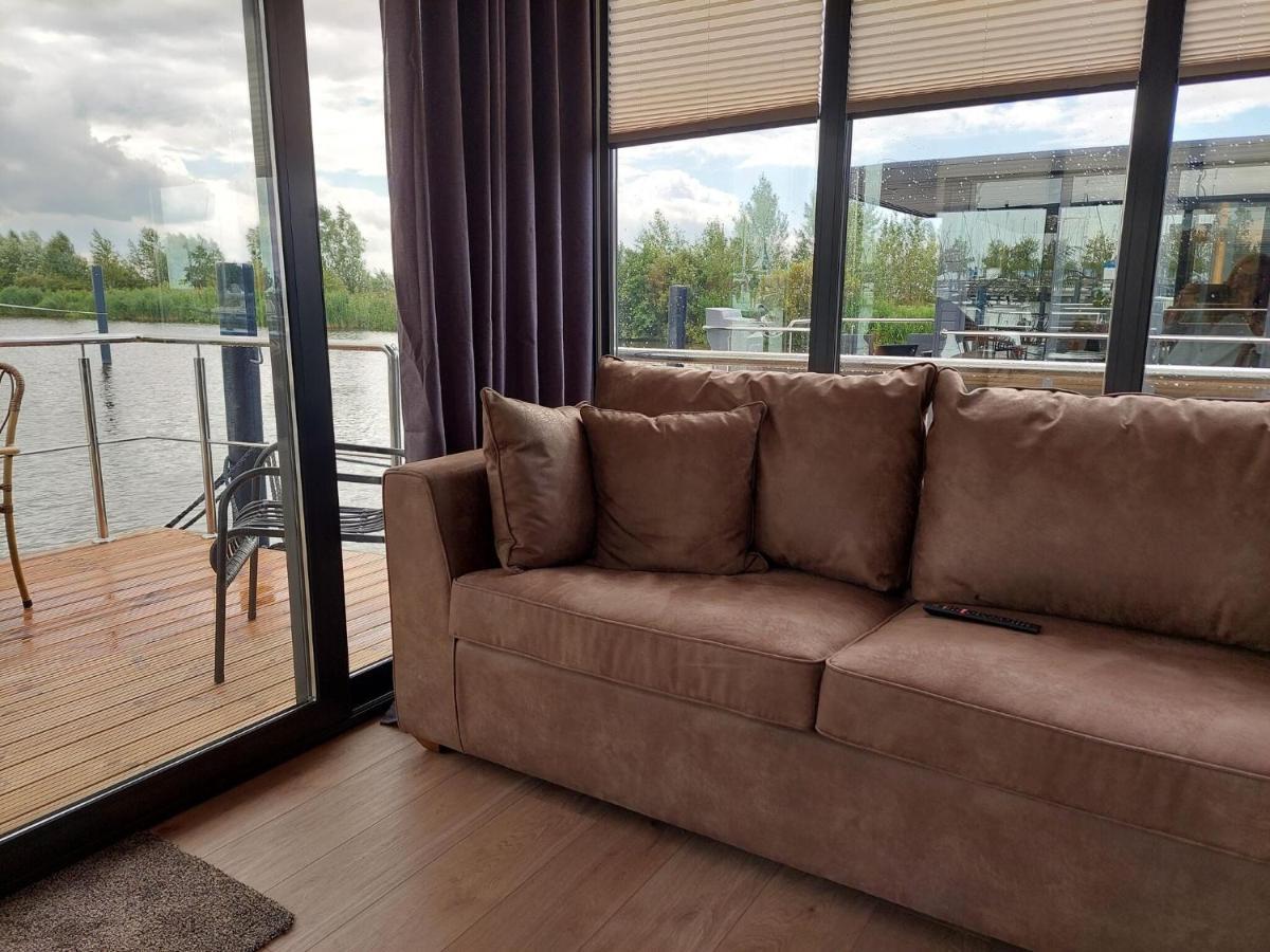 Luxury Houseboat In Volendam Marina Hotel Kültér fotó